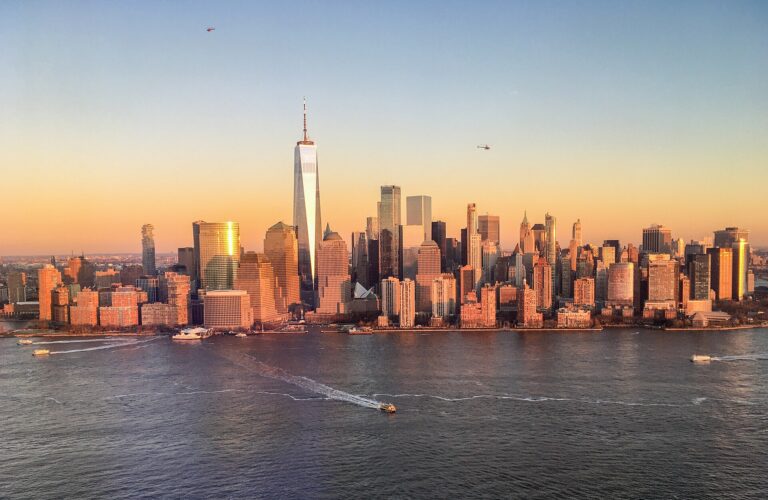 Financial District skyline (area photo)